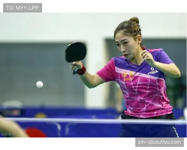 刘诗雯这生活真反差，赛场上刀锋冷酷，家里却像邻家大姐姐一样亲切